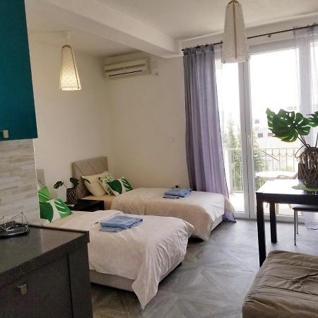 Aparthotel Monterria บาร์ ภายนอก รูปภาพ