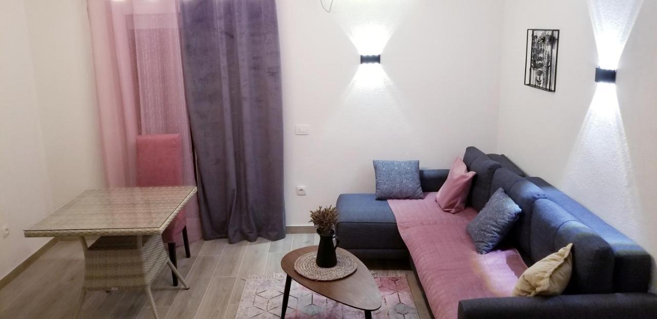 Aparthotel Monterria บาร์ ภายนอก รูปภาพ