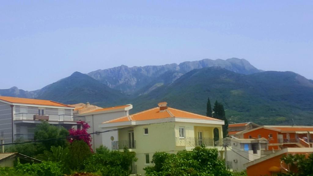 Aparthotel Monterria บาร์ ภายนอก รูปภาพ