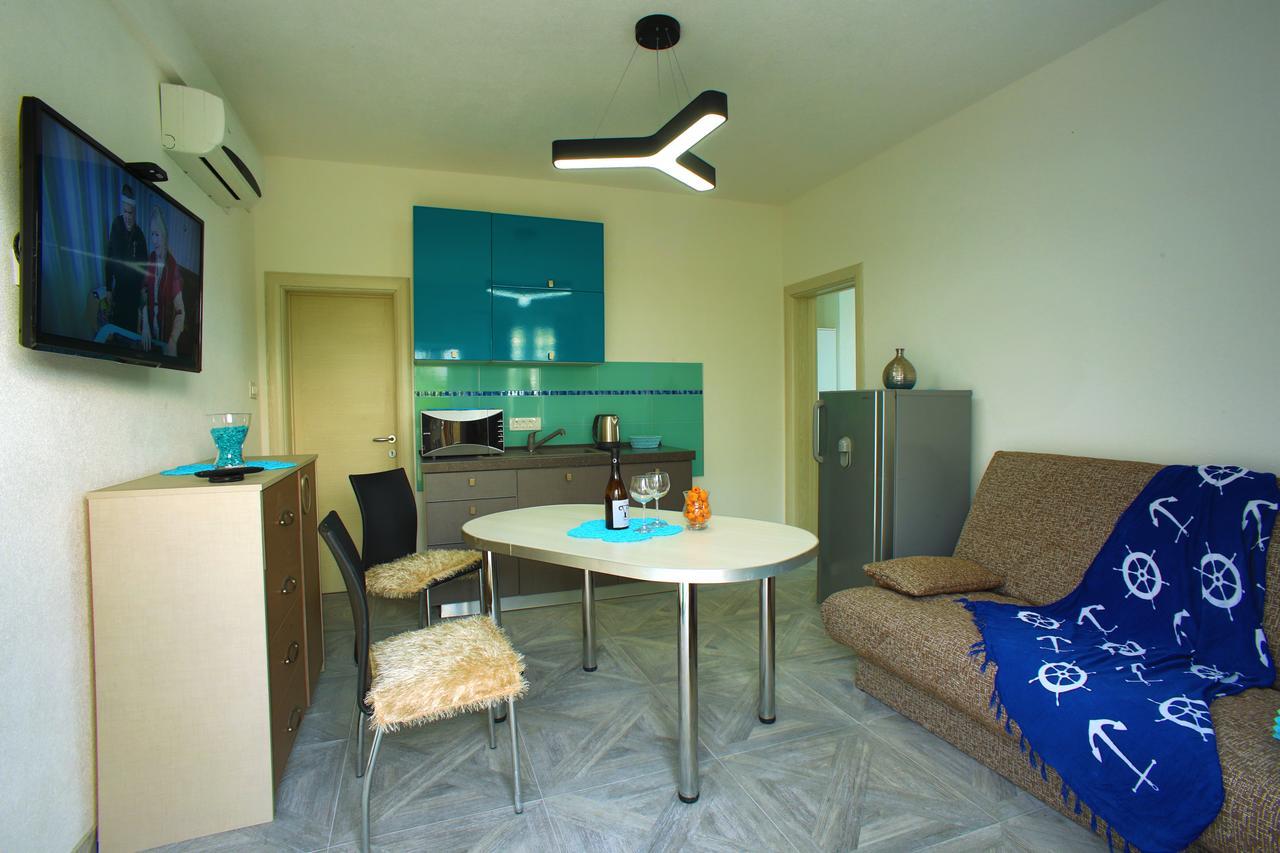 Aparthotel Monterria บาร์ ภายนอก รูปภาพ