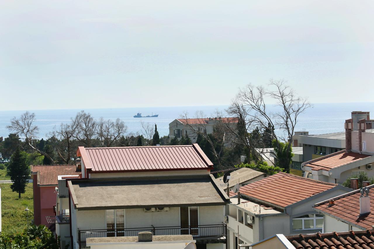 Aparthotel Monterria บาร์ ภายนอก รูปภาพ