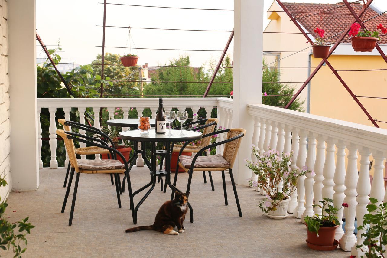 Aparthotel Monterria บาร์ ภายนอก รูปภาพ