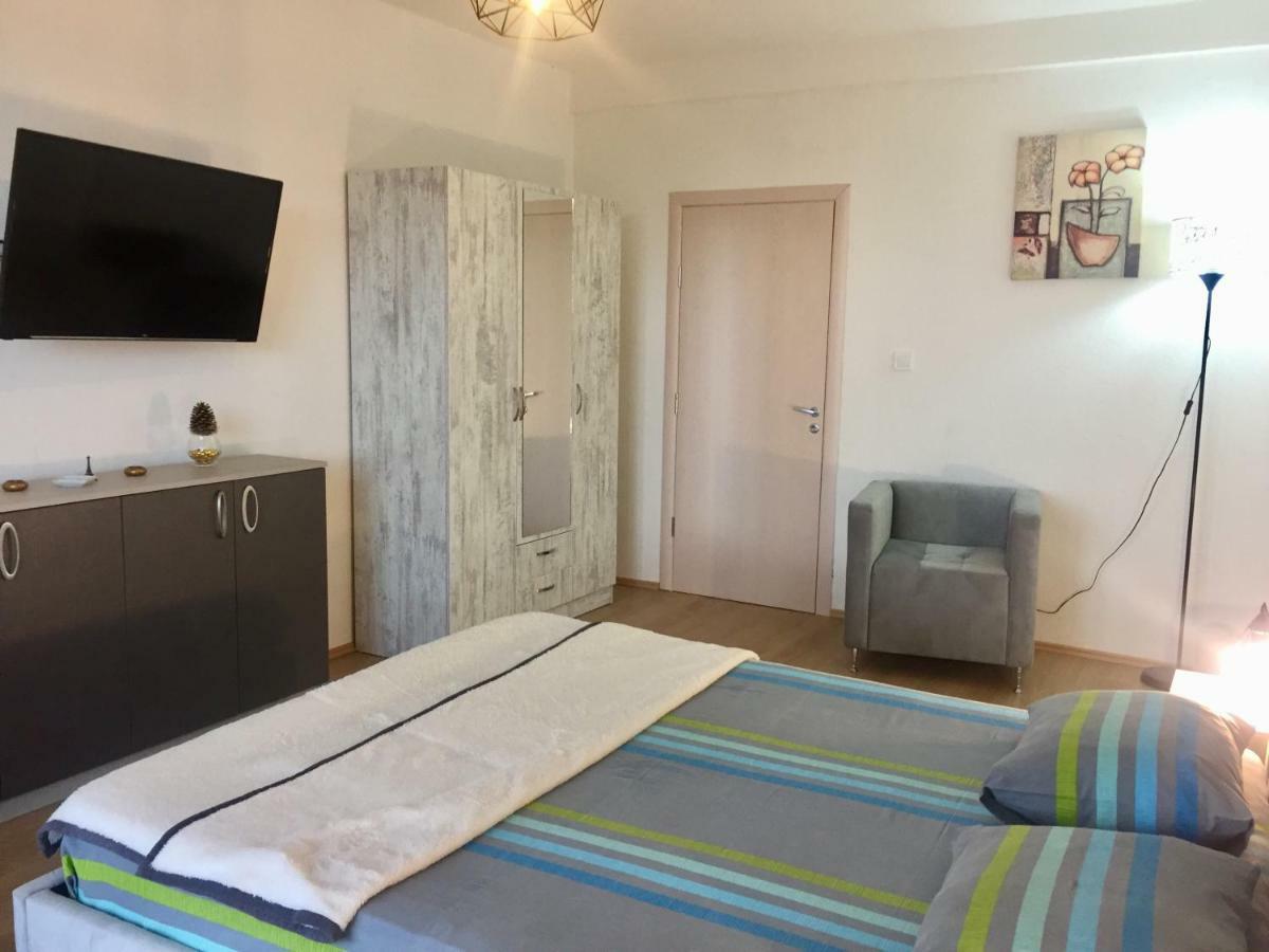 Aparthotel Monterria บาร์ ภายนอก รูปภาพ