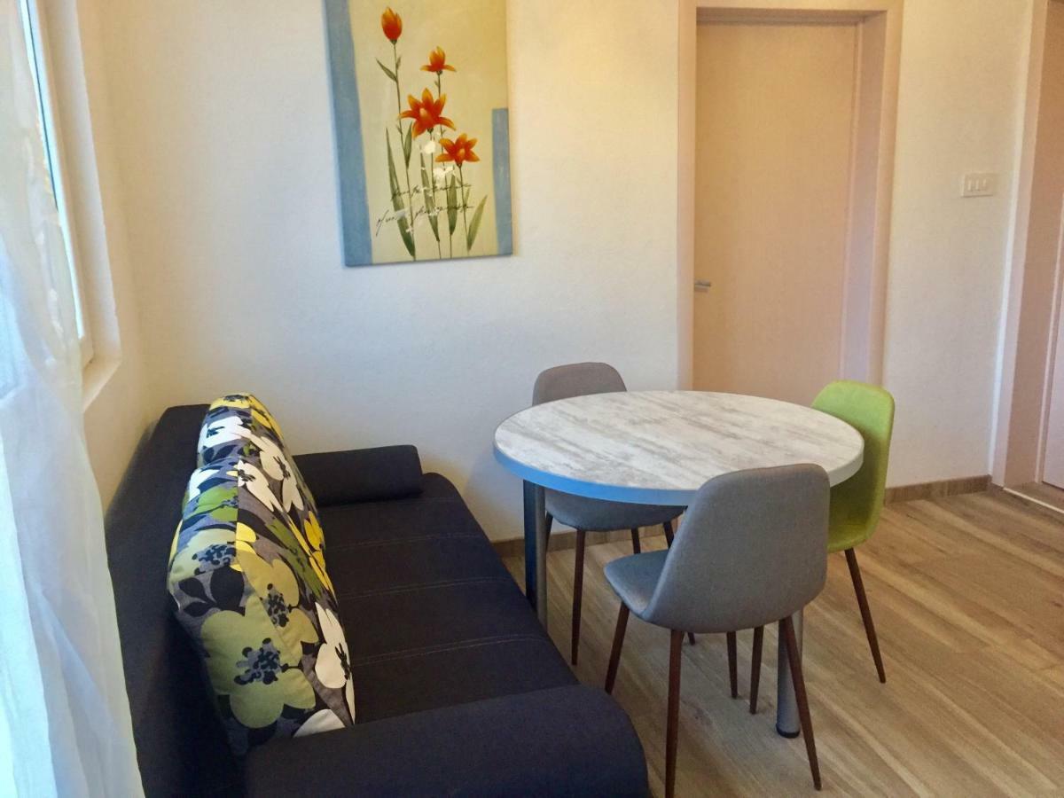 Aparthotel Monterria บาร์ ภายนอก รูปภาพ