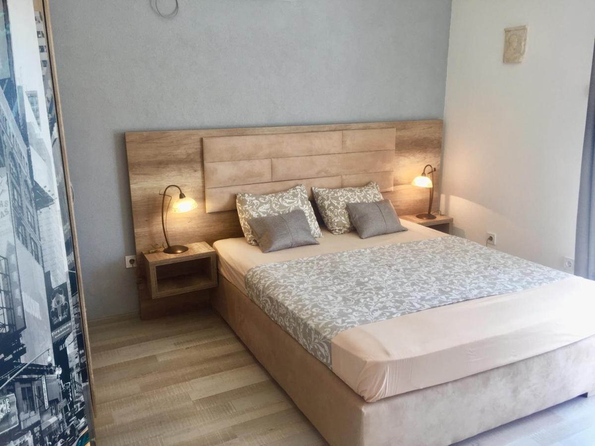 Aparthotel Monterria บาร์ ภายนอก รูปภาพ